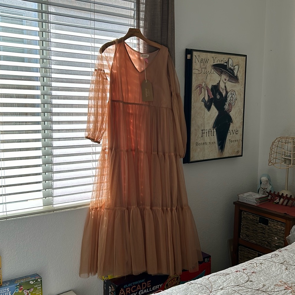 Listiele beautiful tiered mesh dress , new, large, 1 peach/ mocha , 1 green